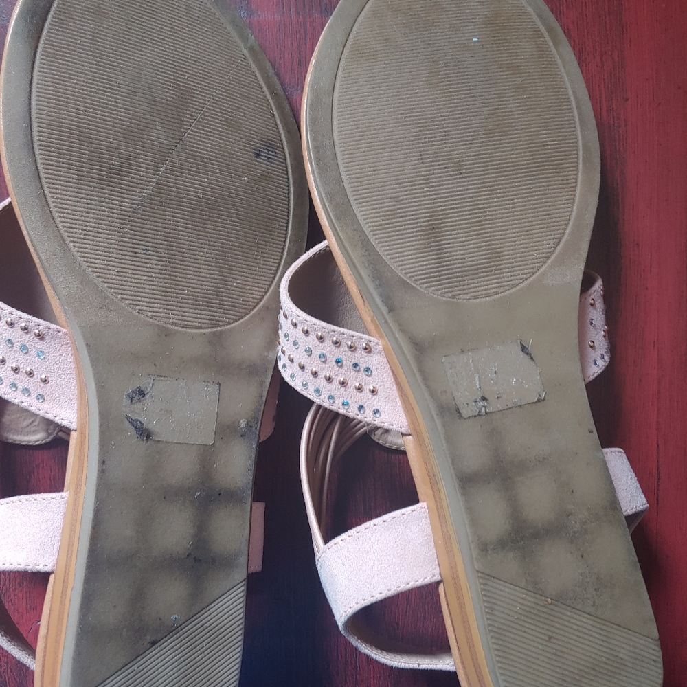 Sandals - Picture 5 of 5